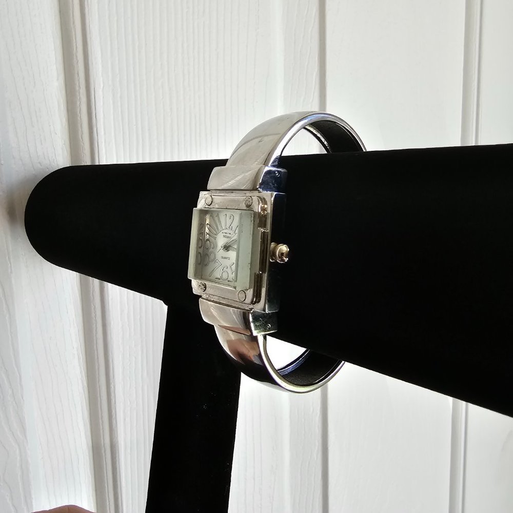 Lady's Milano Quartz Silver Tone Cuff Watch - Picture 4 of 16